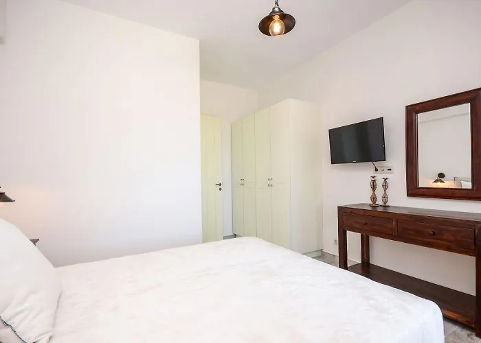 Aerides Villa Agios Arsenios